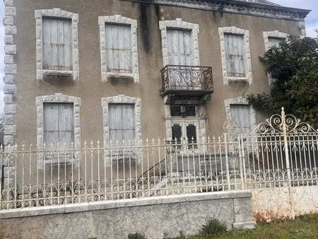 vend maison de maître