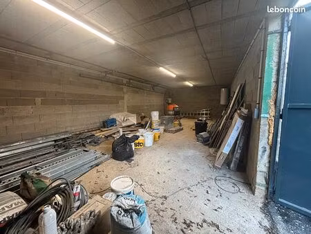 entrepôt 60 m² perigny sur yerres