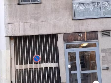 location parking metro dugommier