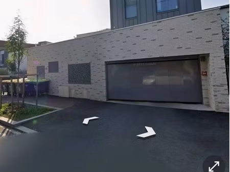 location place de parking