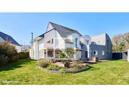 maison 7 pièces 280 m²