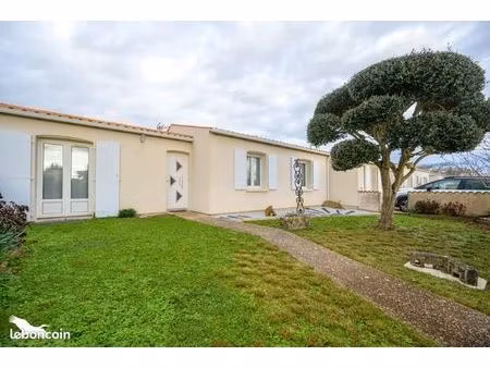 pavillon 6 pièces 130 m²