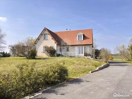 propriété 9 pièces 225 m²