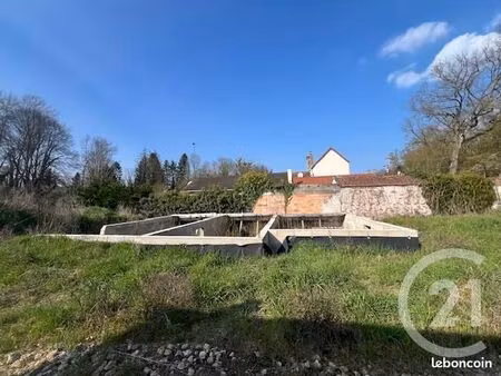 terrain 368 m² buthiers