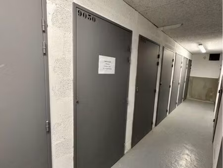 à vendre – lot de 2 caves louées 100e/mois – résidence sécurisée à chalifert