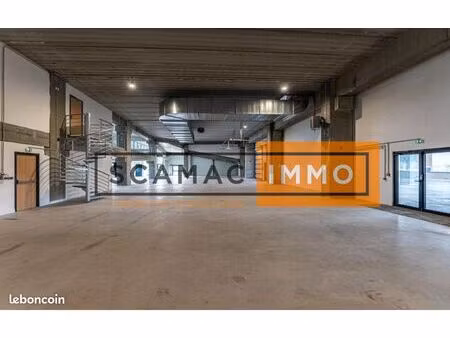 local industriel 926 m²