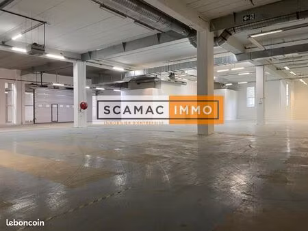 local industriel 2 157 m²