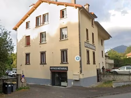 rdc 26 m² + 1er 70 m² + stockage 20 m² + cave / combles / parking