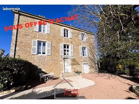 maison 6 pièces 215 m²