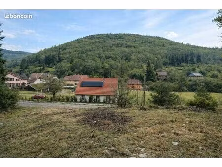 terrain 1 960 m² lalaye
