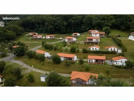 chalet + parcelle en pleine propriété dans une résidence de loisirs à 25 mn de biarritz