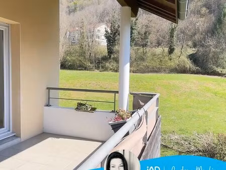 appartement 3 pièces 69 m²