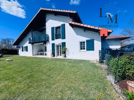 3 066 m² sans vis-à-vis + pool house + cadre calme