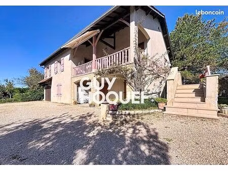 propriété 6 pièces 162 m²