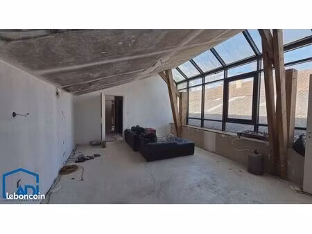 maison 2 pièces 158 m²