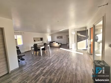 villa 4 pièces 125 m²