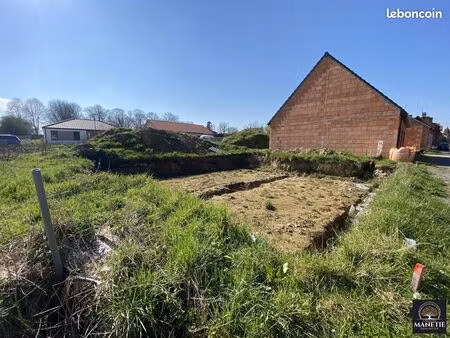 terrain 296 m² roclincourt