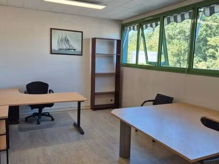 bureau 65 m2 aux granges galand