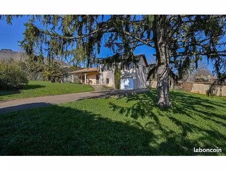 maison 6 pièces 140 m²