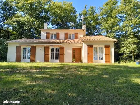 propriété de charme à etaules – entre mer et nature – 130 m² habitables  jusqu’à 7929 m² d