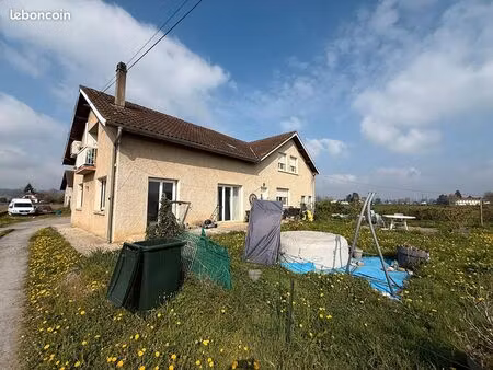 maison 12 pièces 260 m²