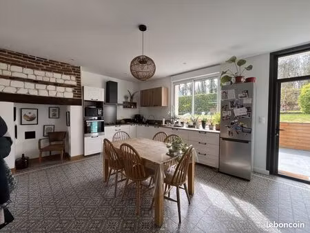 maison 6 pièces 160 m²