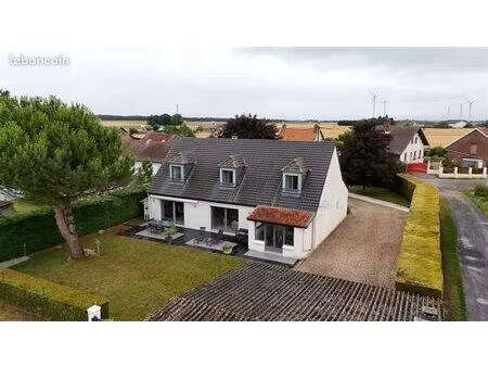 pavillon 4 pièces 200 m²