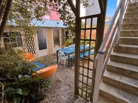 maison de ville de charme (5min de la mer)