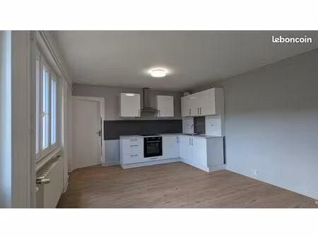 a louer t2 bis a chabreloche 63250