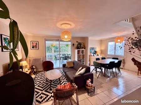 maison 159m² - parcelle 649 m² - saint-barthélemy-d’anjou centre