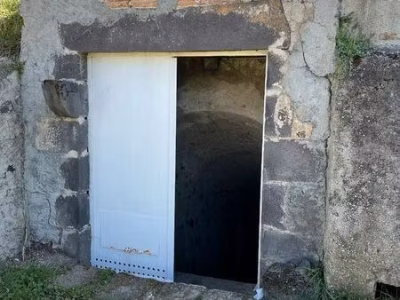 loue cave vigneronne à aubière