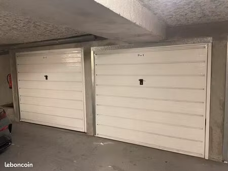 lots de 4 garages lyon perrache /confluence