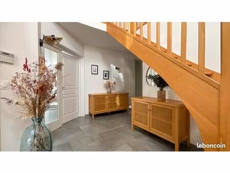 ? maison d’exception avec piscine – 5 chambres + bureau – hem (59510)
