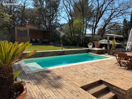 villa lumineuse grand espace vert