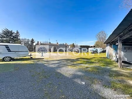 terrain 690 m² bressuire