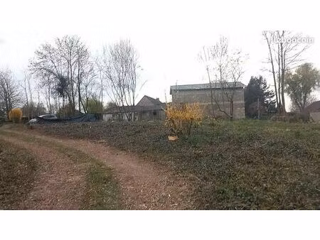 terrain a bâtir 905 m2