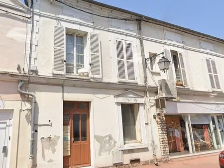 appartement f1 bis  centre ville d'anet