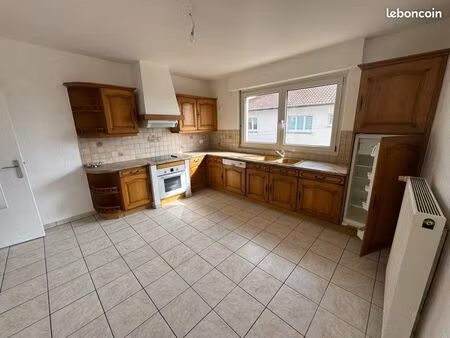 appartement f5 – 125 m² – 3 chambres – très lumineux – garage  jardin  terrasse – 199 000