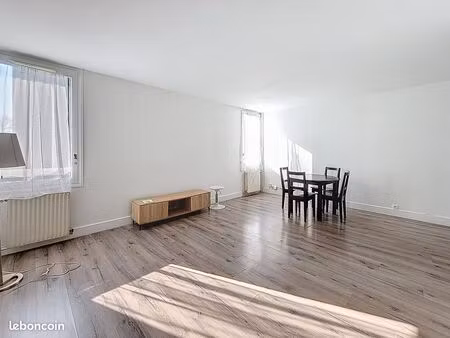 appartement 2 pièces 52 m²