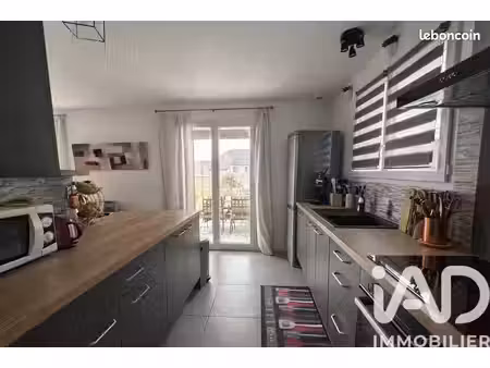 propriété 4 pièces 102 m²