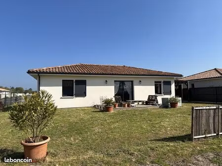 maison contemporaine de plain-pied (2022)