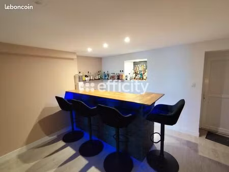 maison 7 pièces 140 m²