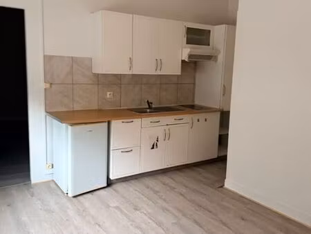 studio 1 pièce 30 m²