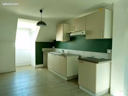 gueugnon centre loue t4