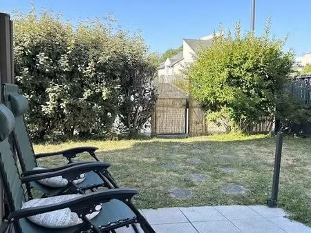 t3 meublé (70m2) avec jardin privatif (135m2)