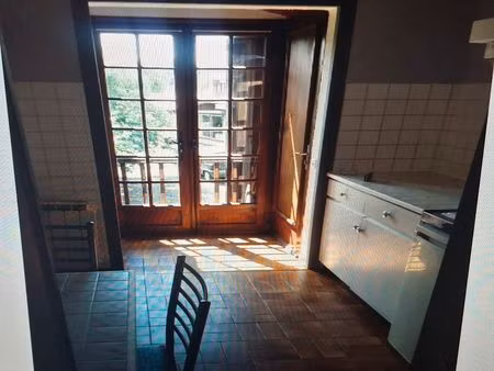 très beau f1 meublé serres-castet