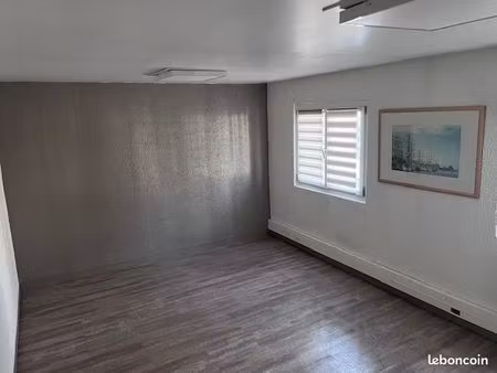 a louer local de bureau à saint maur