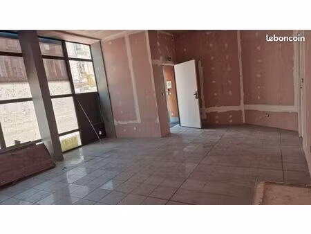 local professionnel le mans gare-centre