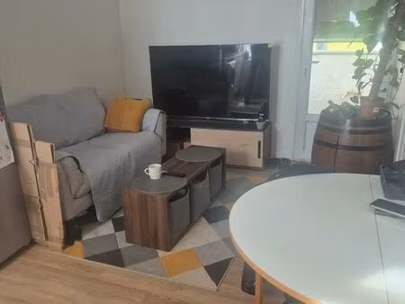 location maison de bourg la bazoge 450 / mois hors charge