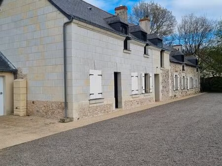 maison de caractère rénovée avec piscine sur terrain clos de 3000m2